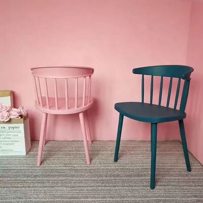 Ergonomic Elegant Nordic Dining Chair PP Plastic Stackable With Non Slip Feet