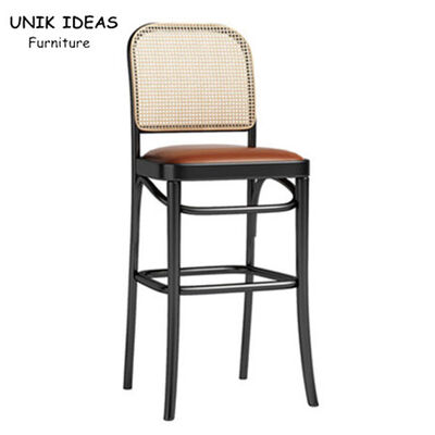 قیمت خوب French Bistro Rattan Cafe Bar Stools White Rattan Counter Height Bar Stools With Backs آنلاین